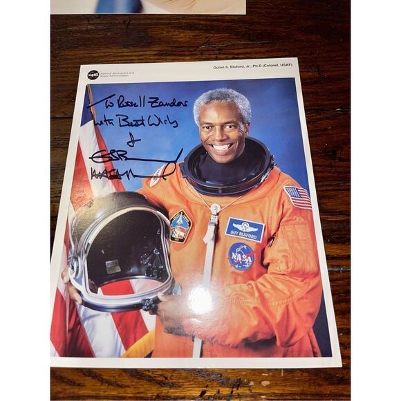 Astronaut Guion Bluford Signed Photograph - Picture 2 of 6
